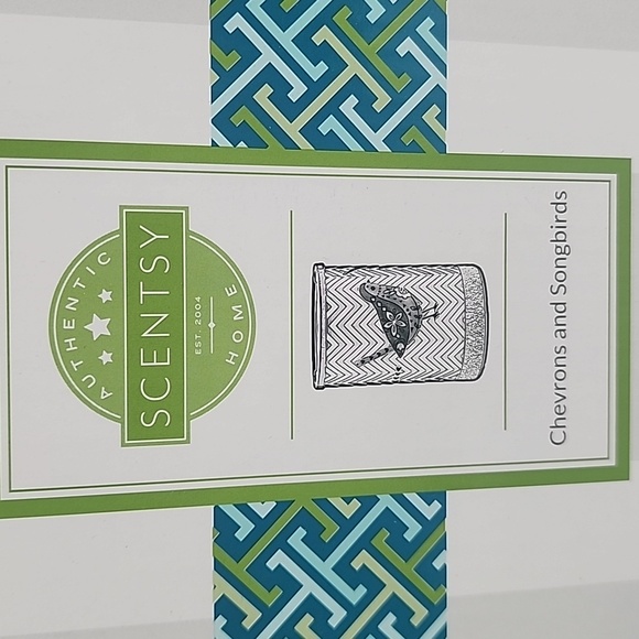 NWT, Scentsy Chevrons and Songbirds Sleeve and Dish with ring.#40592 - Picture 5 of 16